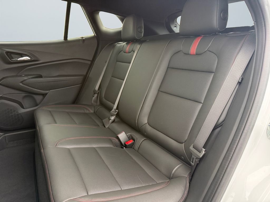 New 2026 Chevrolet Trax RS w/ Sunroof Package image 13