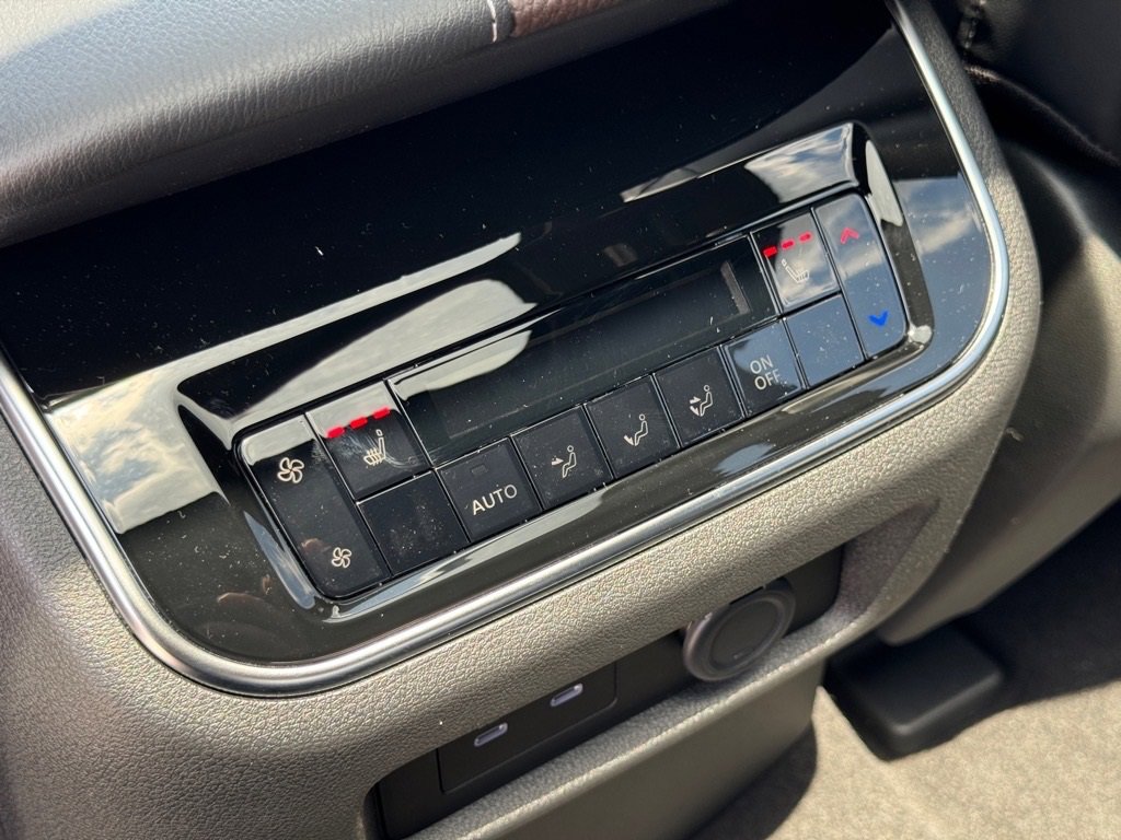 New 2025 Nissan Armada Platinum w/ Convenience Package image 14
