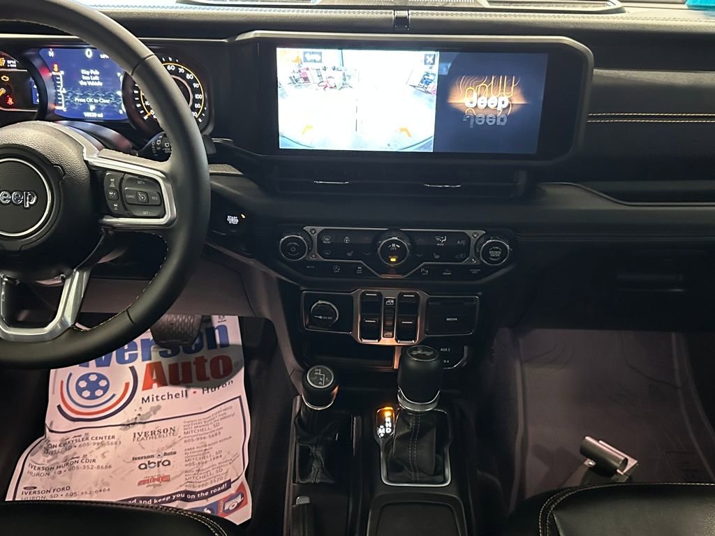 Used 2024 Jeep Wrangler Sahara w/ Technology Group image 31