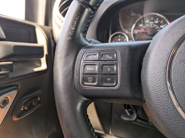 Used 2017 Jeep Wrangler Unlimited Sahara w/ Connectivity Group AWD/4WD image 22