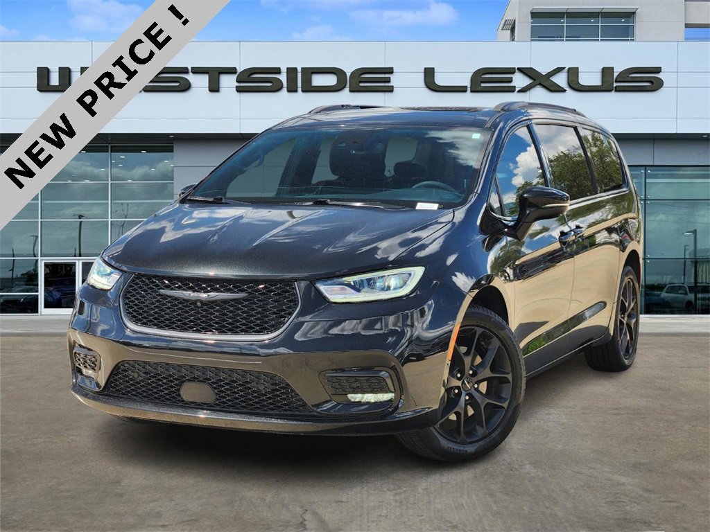 Used 2022 Chrysler Pacifica Limited w/ S Appearance Package