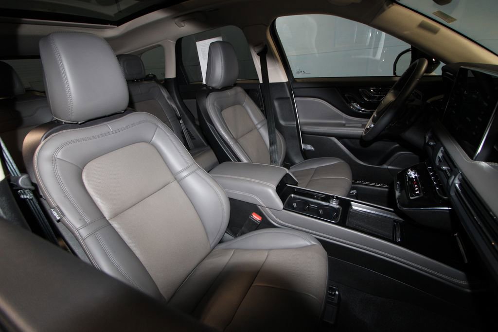 Used 2024 Lincoln Corsair Grand Touring w/ Equipment Group 301A image 24