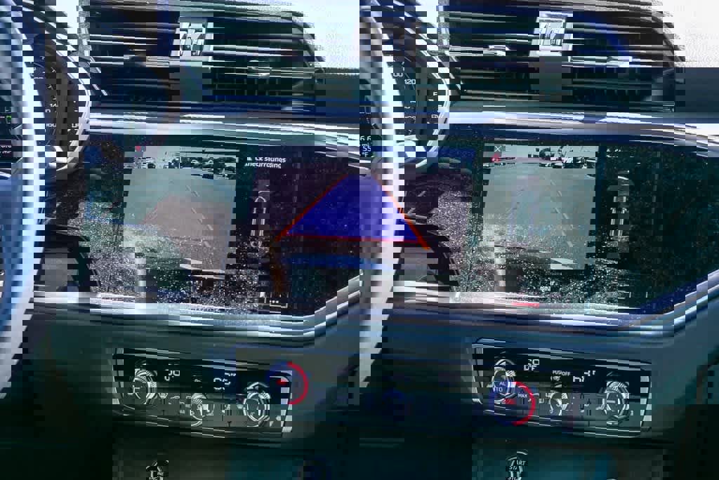 Used 2023 Audi Q3 2.0T Premium w/ Convenience Package image 13