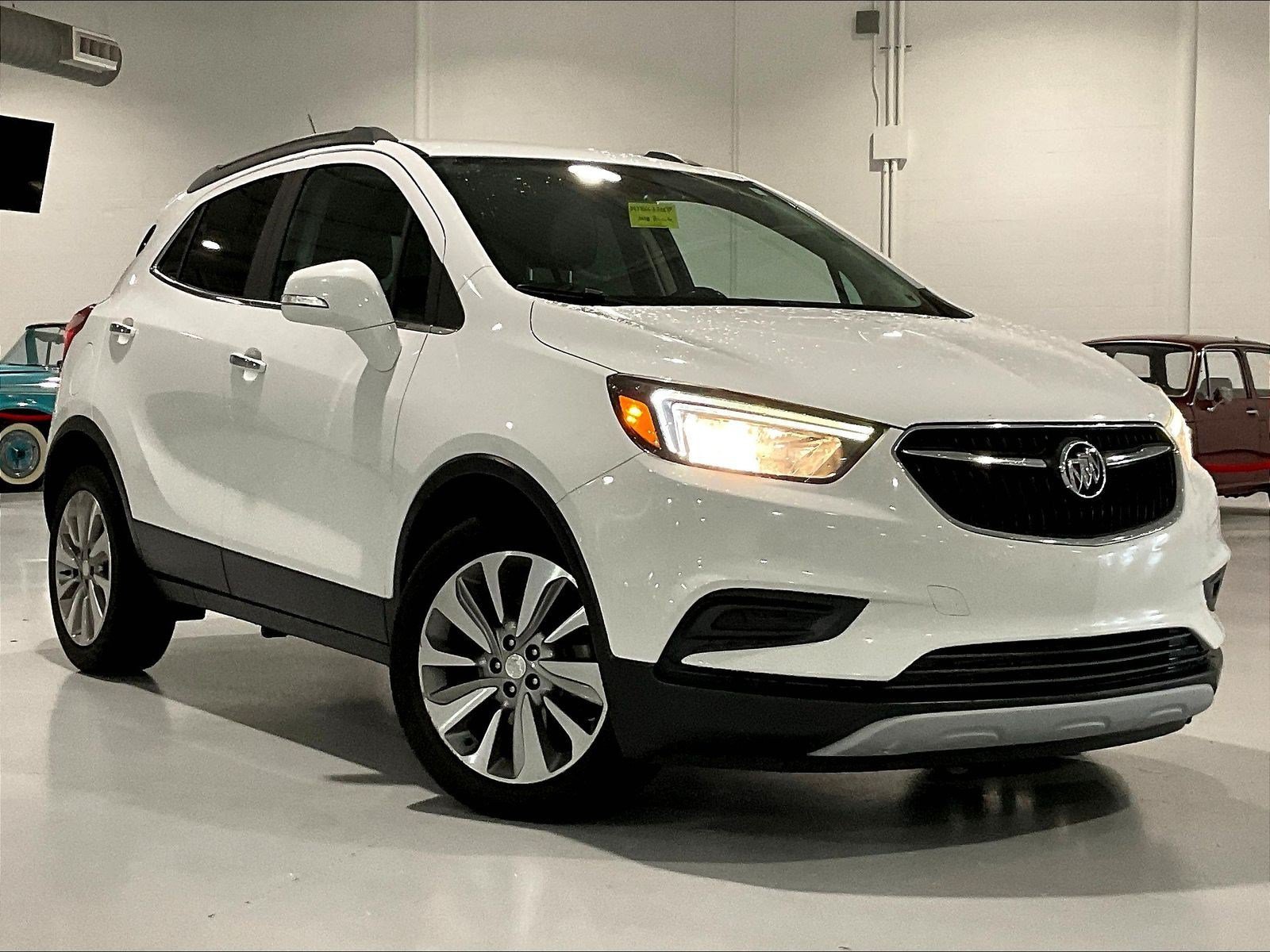Used 2018 Buick Encore Preferred FWD image 2