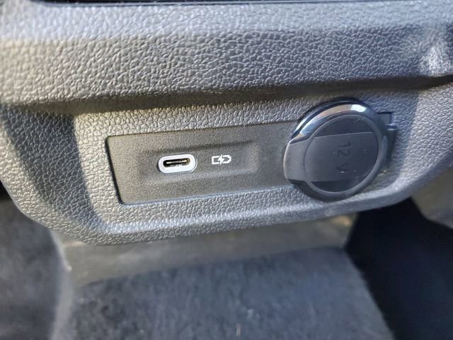 Certified 2023 Volkswagen Tiguan SE image 13