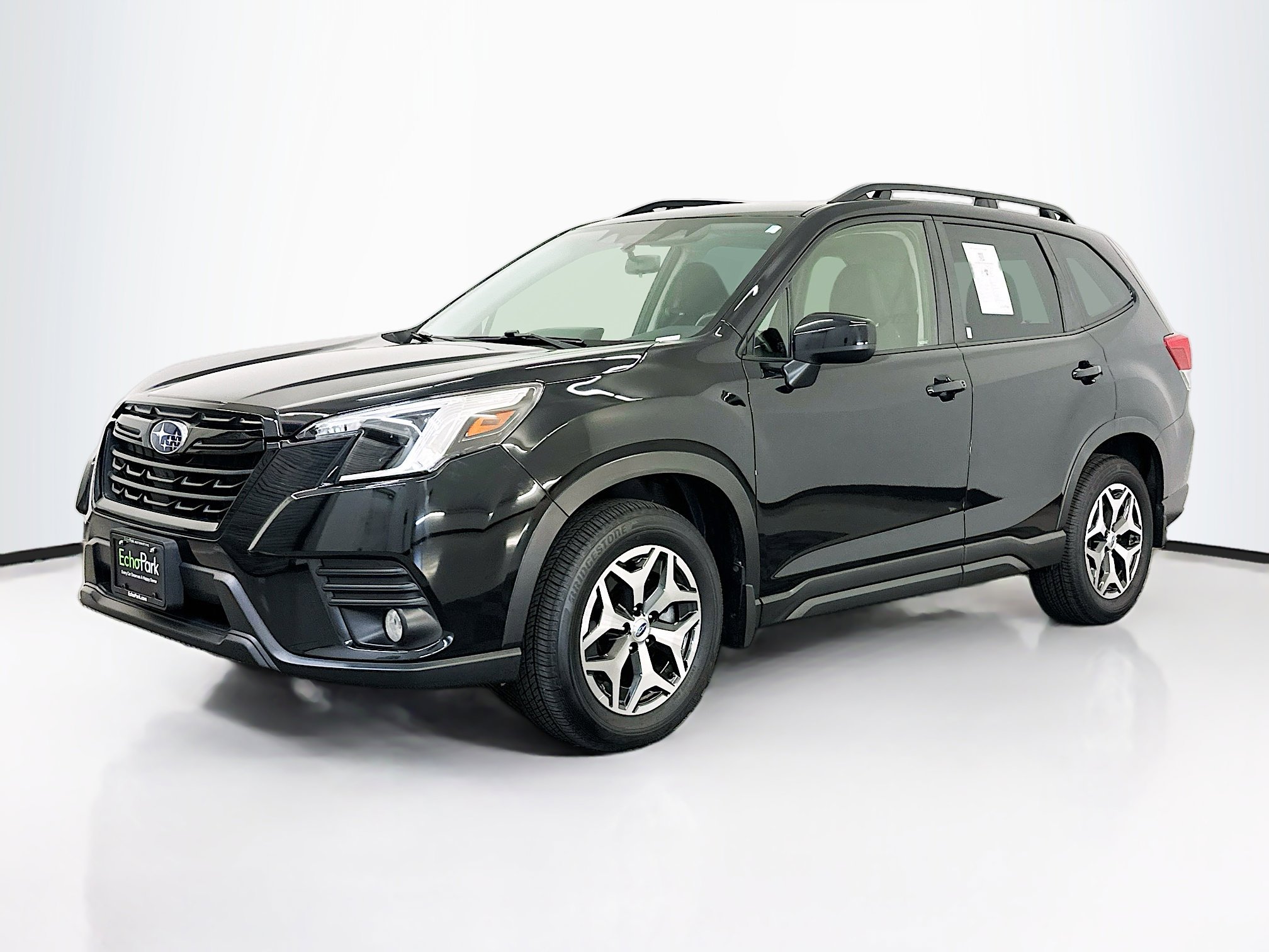 Used 2023 Subaru Forester Premium AWD/4WD image 3
