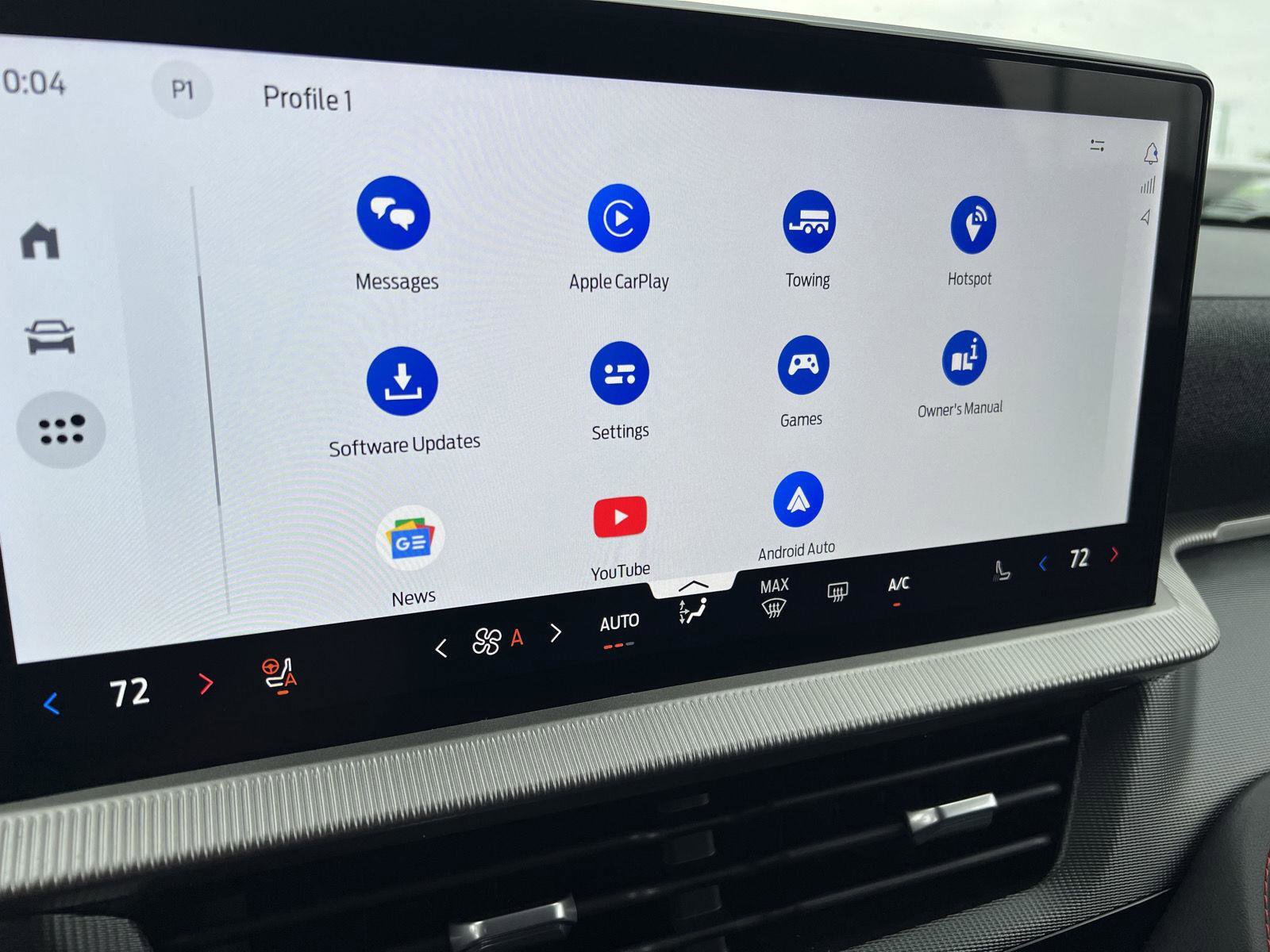 Used 2025 Ford Explorer ST-Line w/ ST-Line Street Pack AWD/4WD image 31