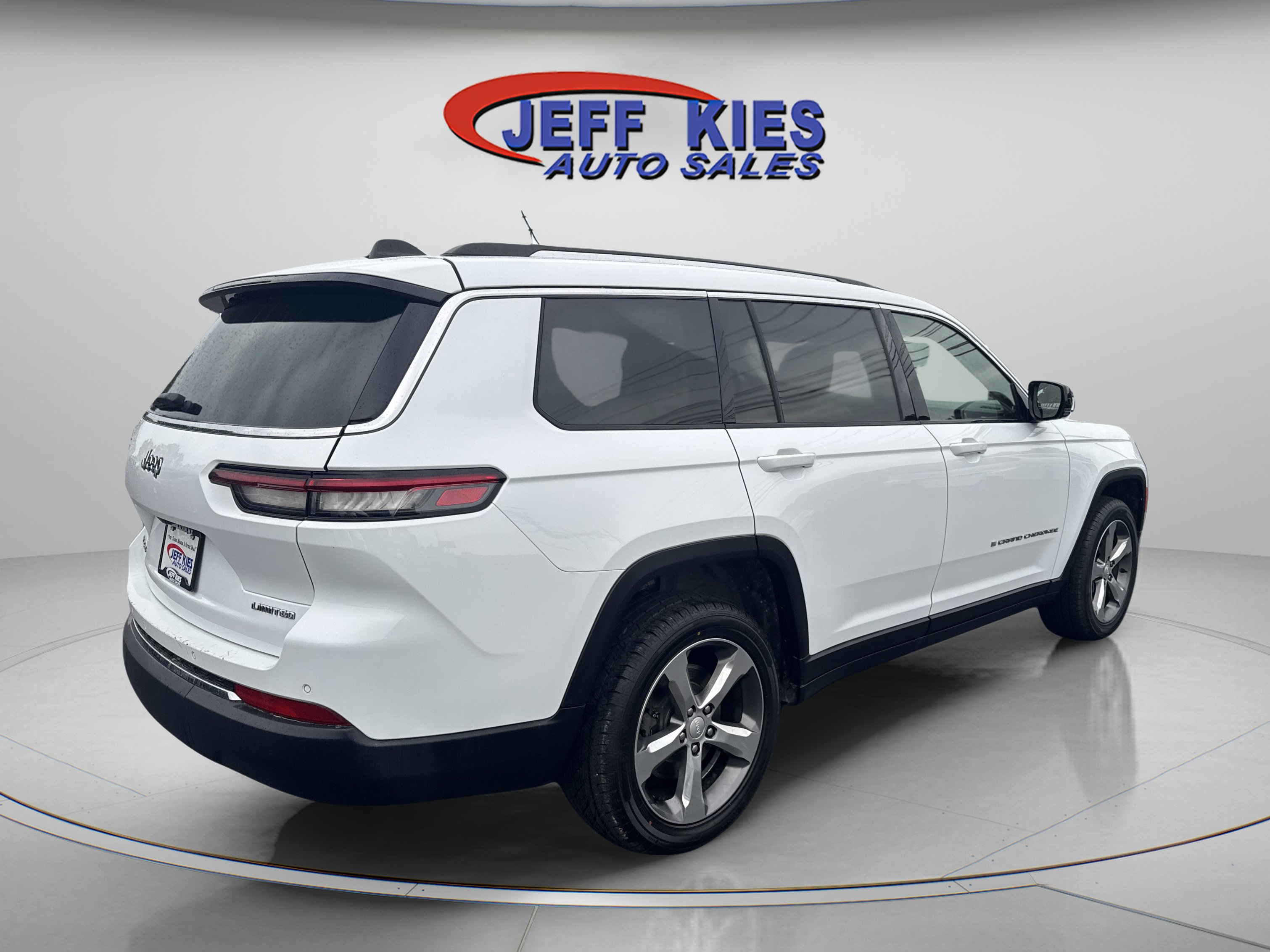 Used 2021 Jeep Grand Cherokee L Limited AWD/4WD image 5