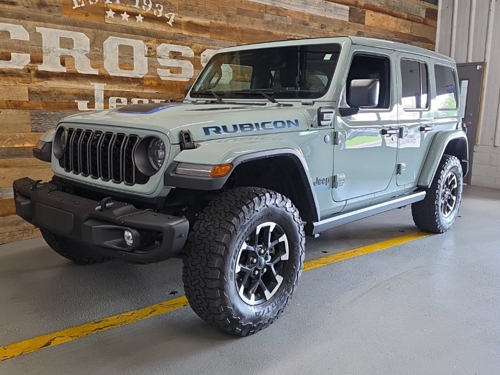Used 2024 Jeep Wrangler Unlimited Rubicon 4xe AWD/4WD image 2
