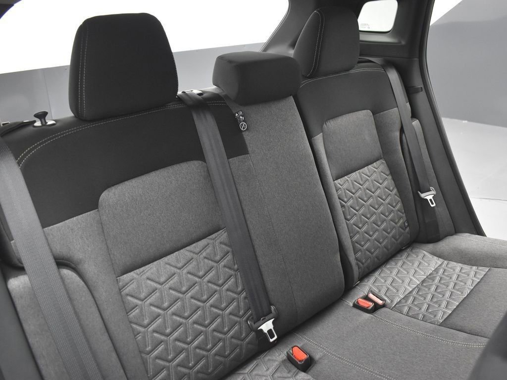 New 2026 Nissan Kicks SV image 20