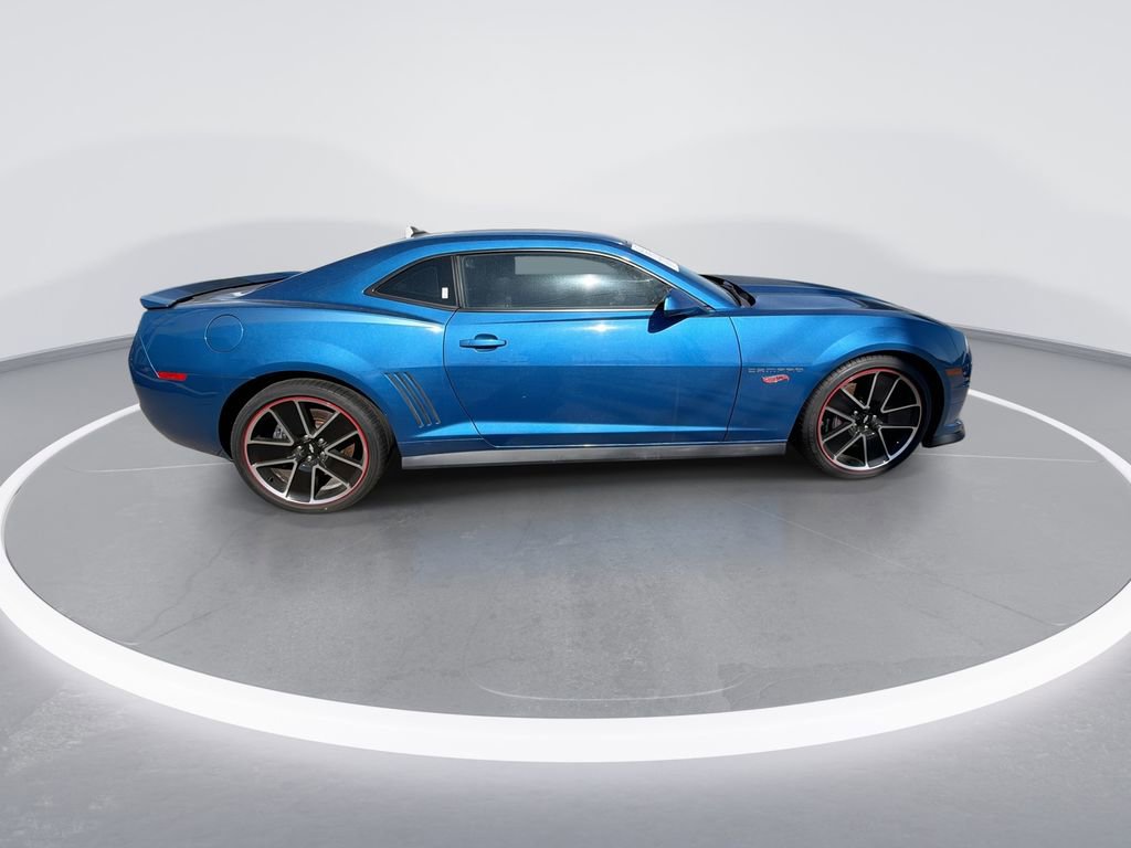 Used 2013 Chevrolet Camaro SS w/ Hot Wheels Special Edition image 9