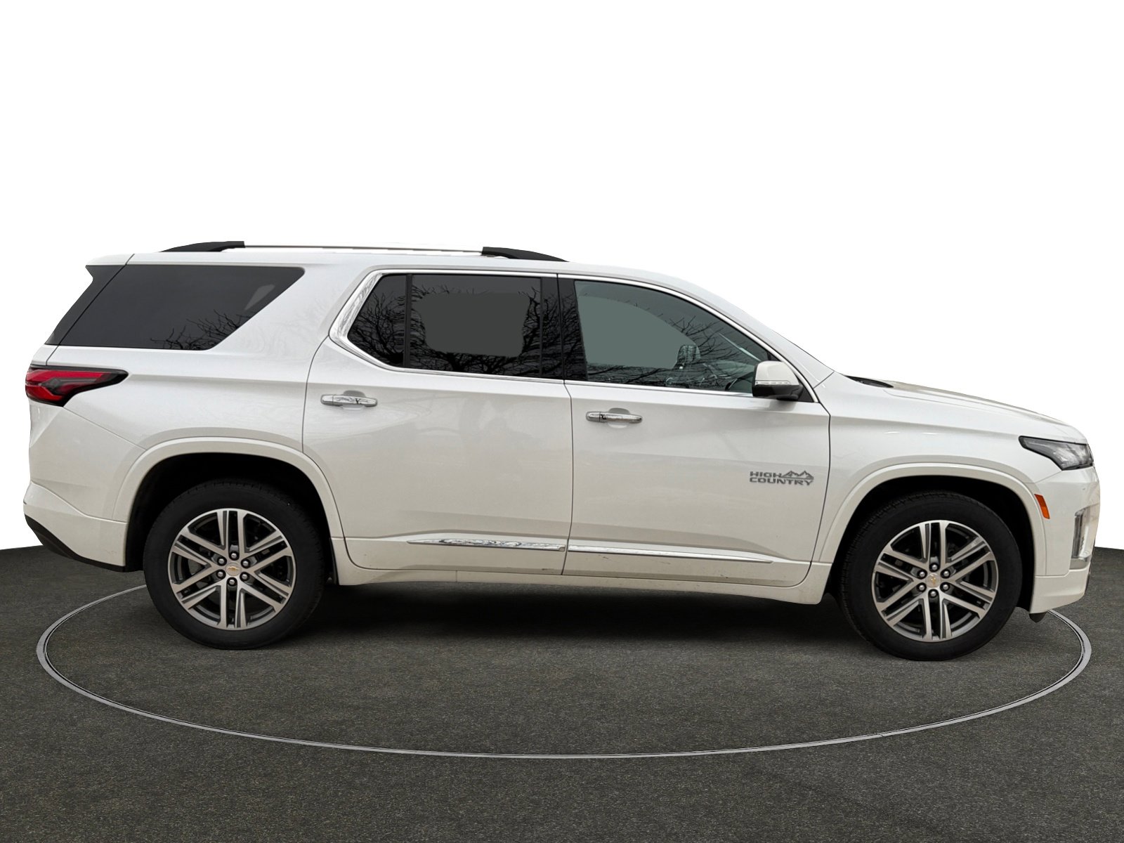 Used 2023 Chevrolet Traverse High Country w/ LPO, Floor Liner Package image 7