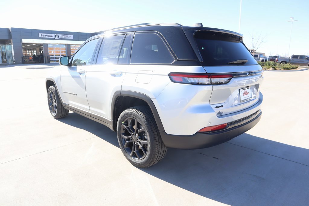 New 2025 Jeep Grand Cherokee Limited image 24