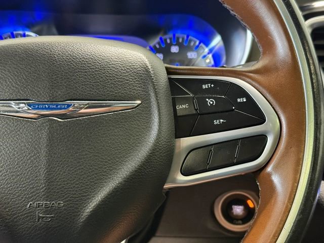 Used 2020 Chrysler Pacifica Limited FWD image 17