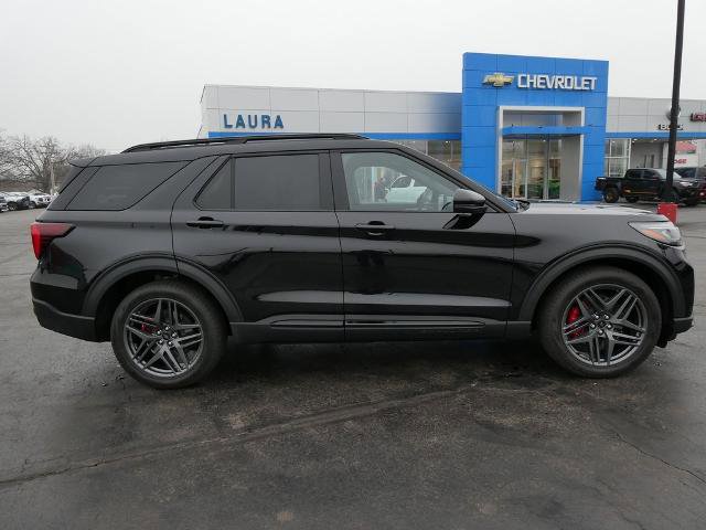 Certified 2025 Ford Explorer ST w/ Sun And Sound Package image 4