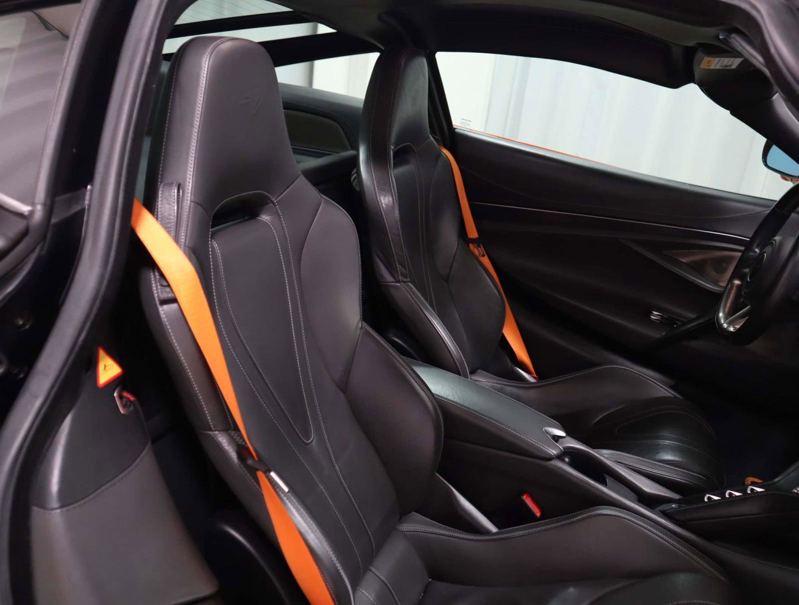 Used 2019 McLaren 720S Luxury RWD image 13