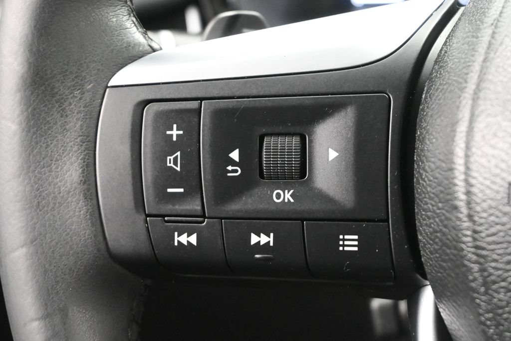 Used 2023 INFINITI QX60 Luxe w/ Performance Audio Package FWD image 8