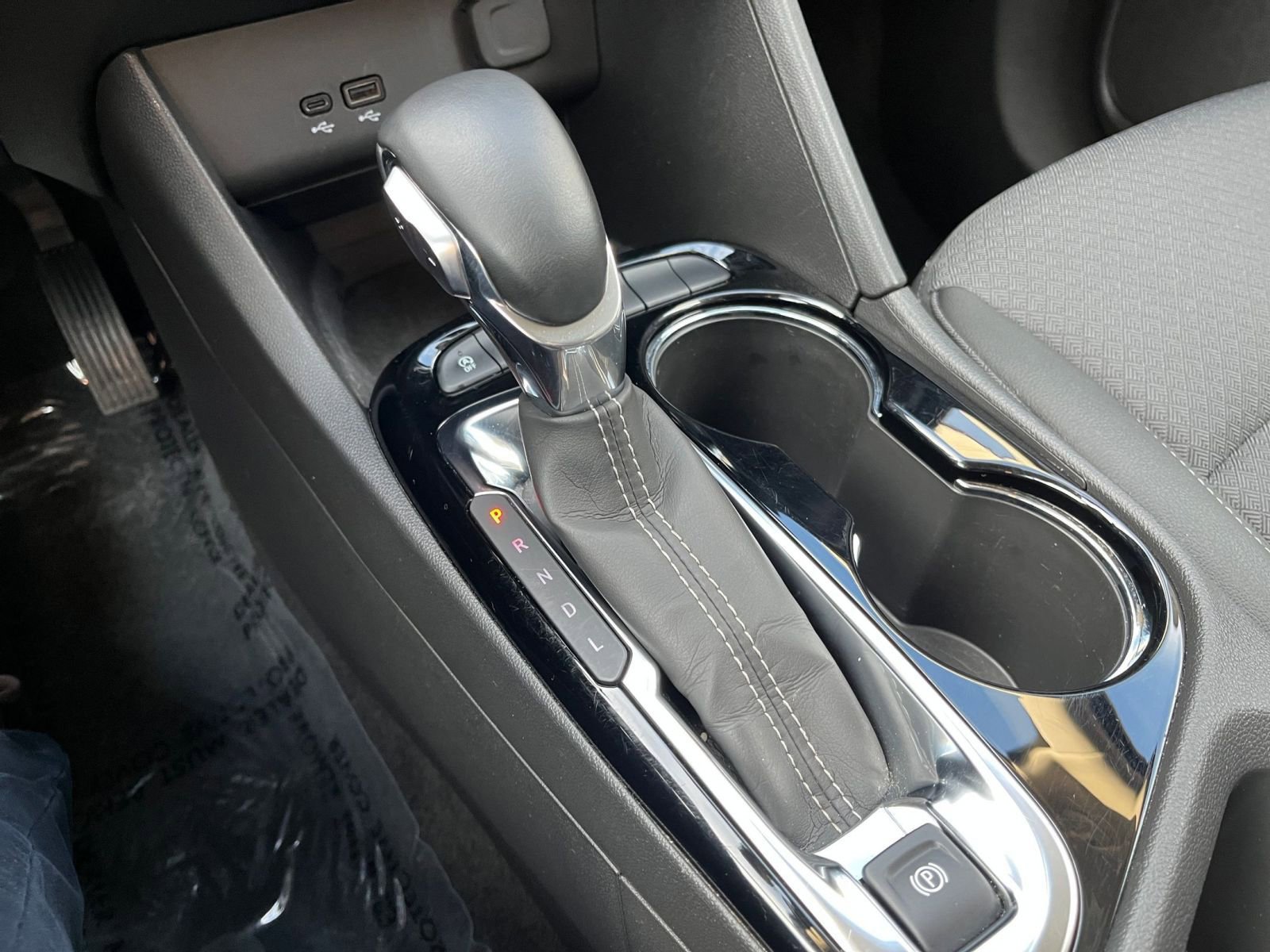 Used 2025 Buick Encore GX Preferred image 42