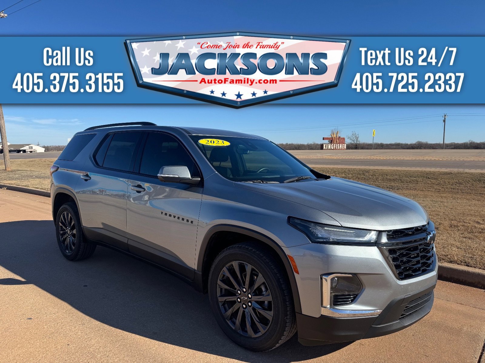 Used 2023 Chevrolet Traverse RS