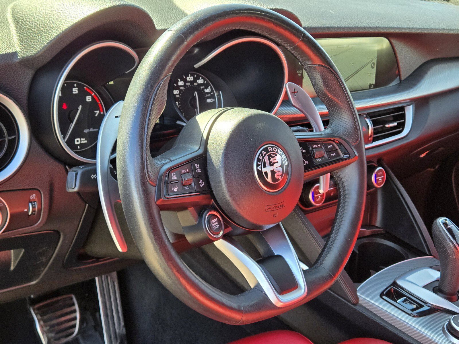 Used 2022 Alfa Romeo Stelvio Veloce image 18