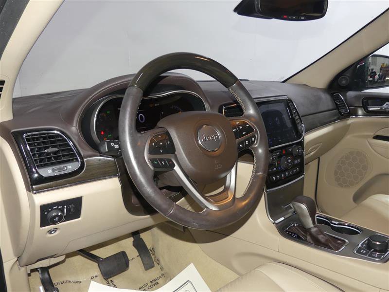 Used 2020 Jeep Grand Cherokee Overland image 24