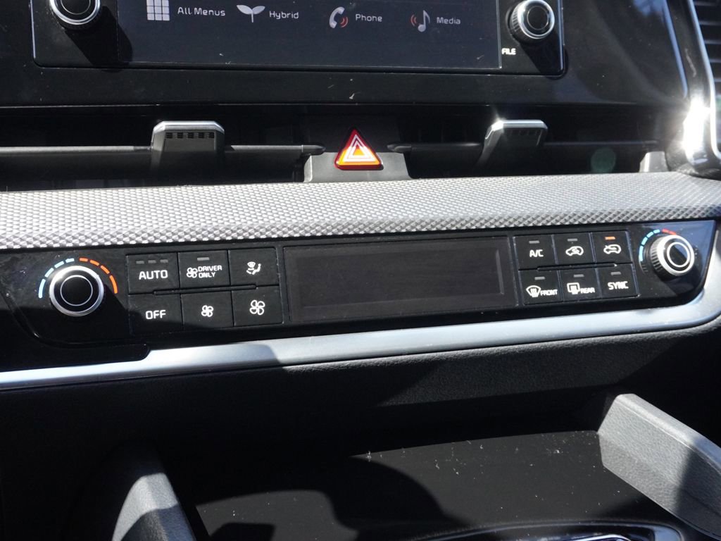 Used 2023 Kia Sportage LX image 46