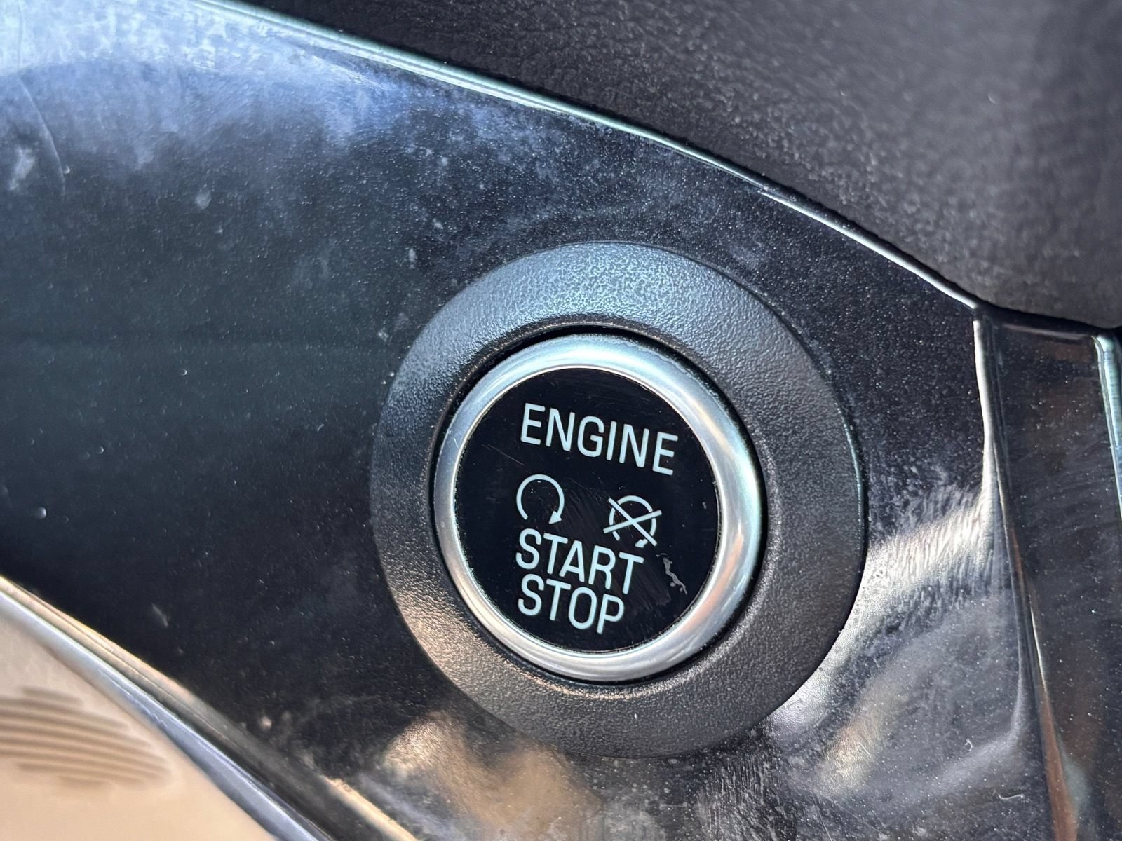 Used 2019 Ford Escape Titanium AWD/4WD image 33