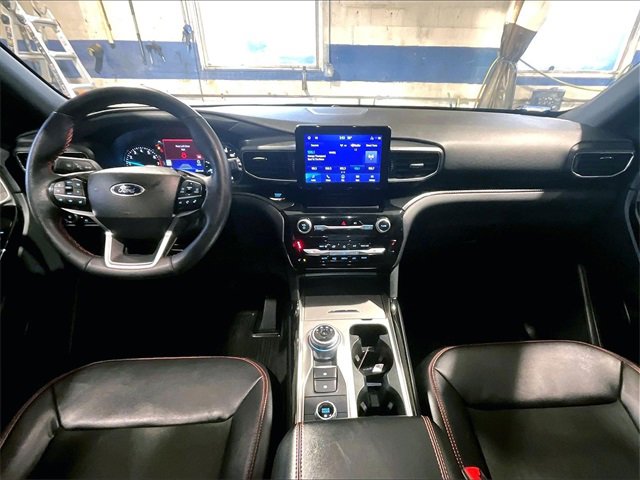 Used 2023 Ford Explorer ST-Line w/ Class IV Trailer Tow Package image 16