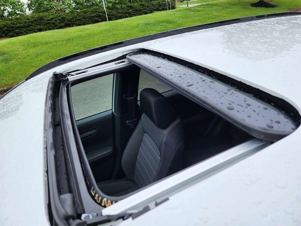 Used 2023 Honda CR-V Sport image 2