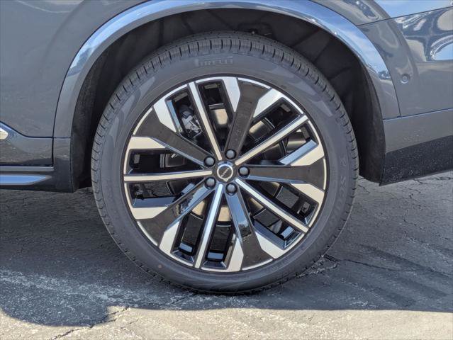 New 2026 Volvo XC90 T8 Plus w/ Protection Package AWD/4WD image 6