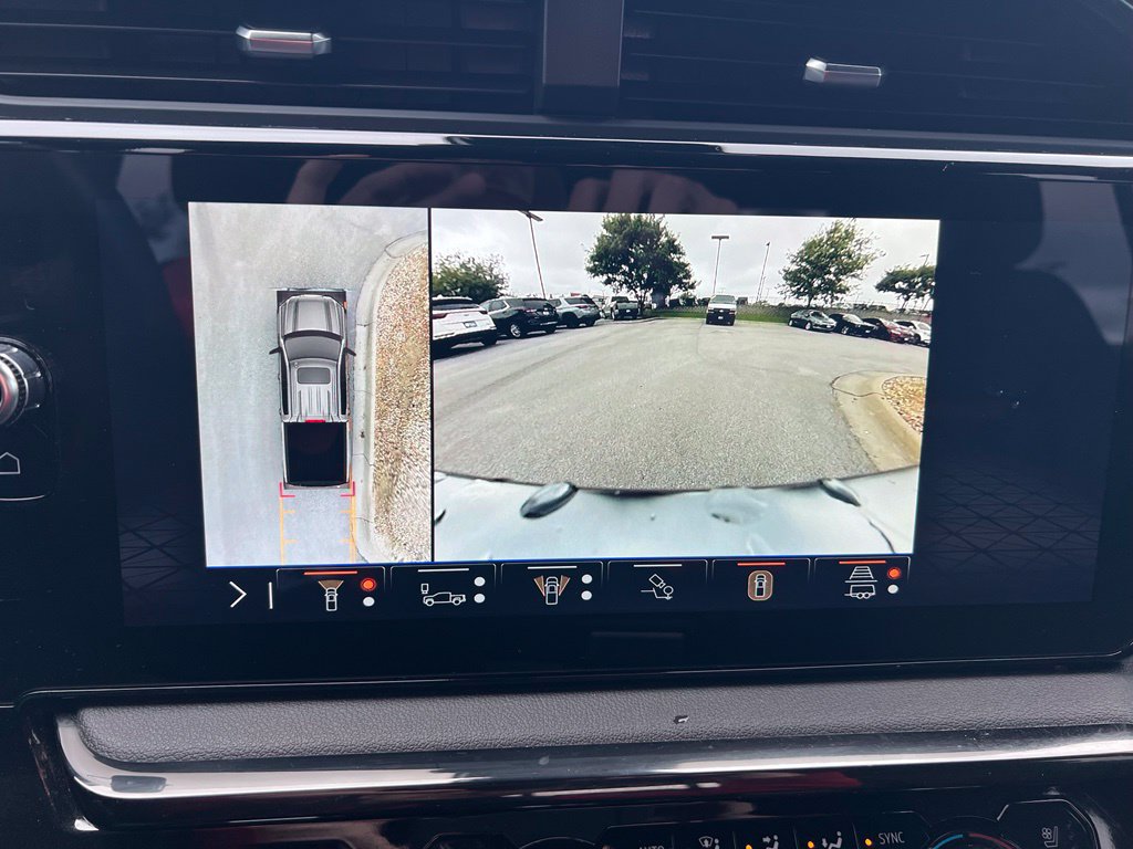 Used 2025 GMC Sierra 1500 AT4 w/ AT4 Premium Package AWD/4WD image 42