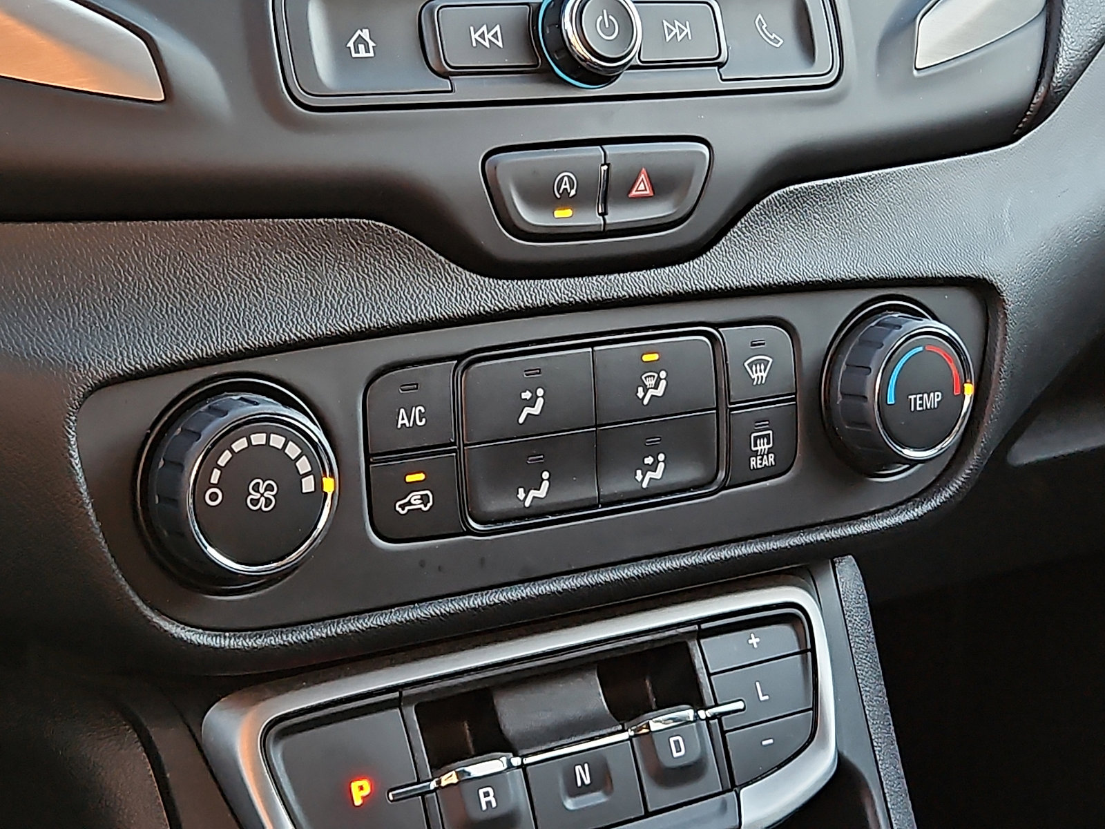 Certified 2024 GMC Terrain SLE image 15