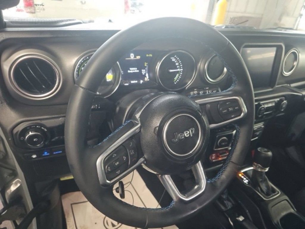 Used 2023 Jeep Wrangler Unlimited Rubicon 4xe AWD/4WD image 18