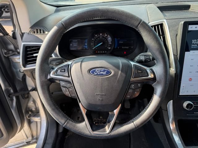Used 2022 Ford Edge Titanium AWD/4WD image 16