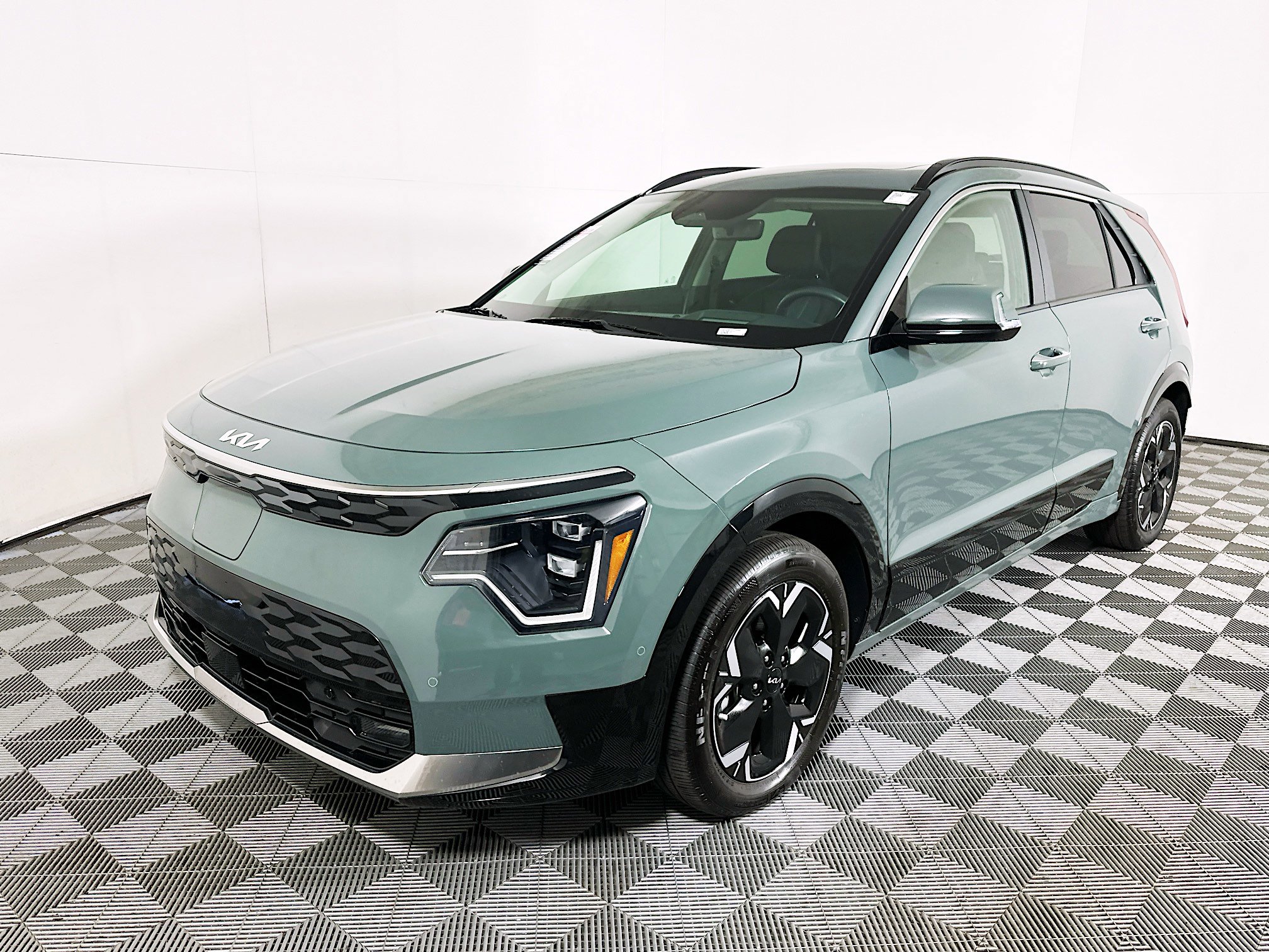 Used 2024 Kia Niro Wave image 7