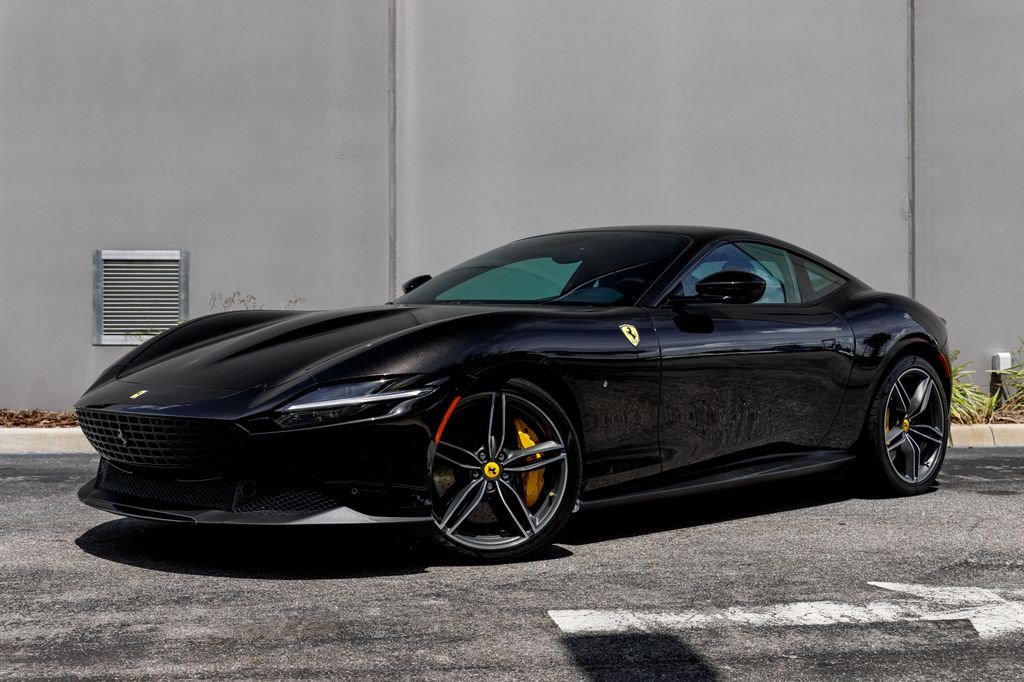 Used 2022 Ferrari Roma RWD image 40