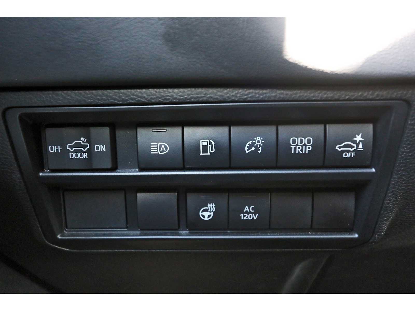 Used 2023 Toyota Tundra Platinum AWD/4WD image 19