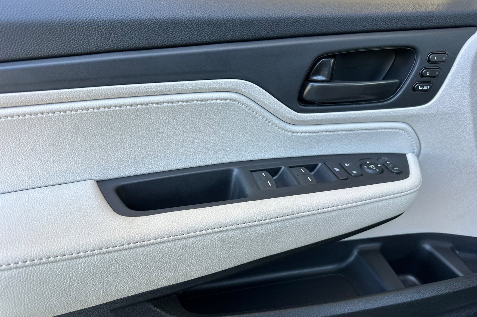 New 2026 Honda Odyssey EX-L image 11