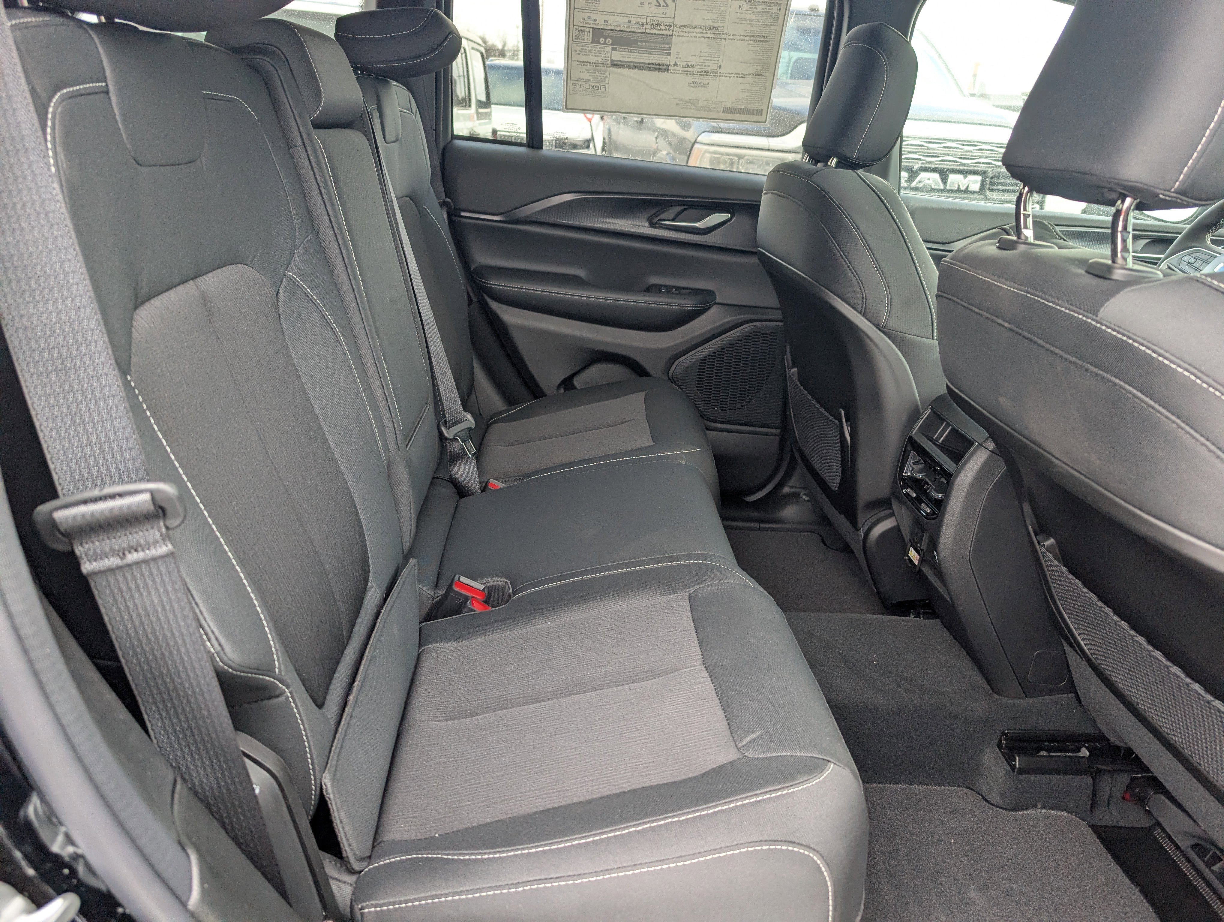 New 2026 Jeep Grand Cherokee Laredo X image 7