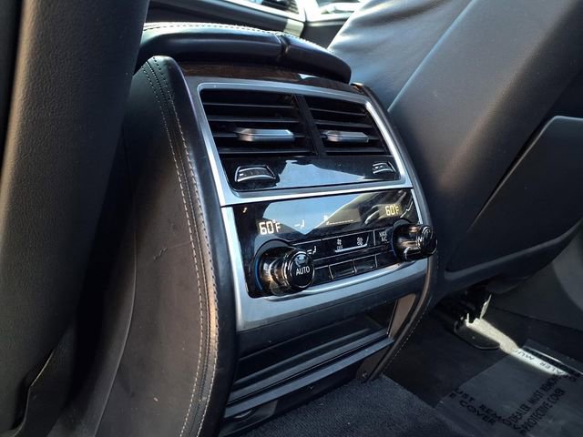 Used 2020 BMW 740i w/ M Sport Package image 26