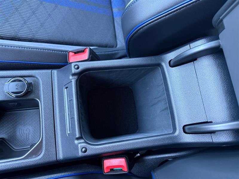 Used 2025 Volkswagen Golf R Black Edition image 30