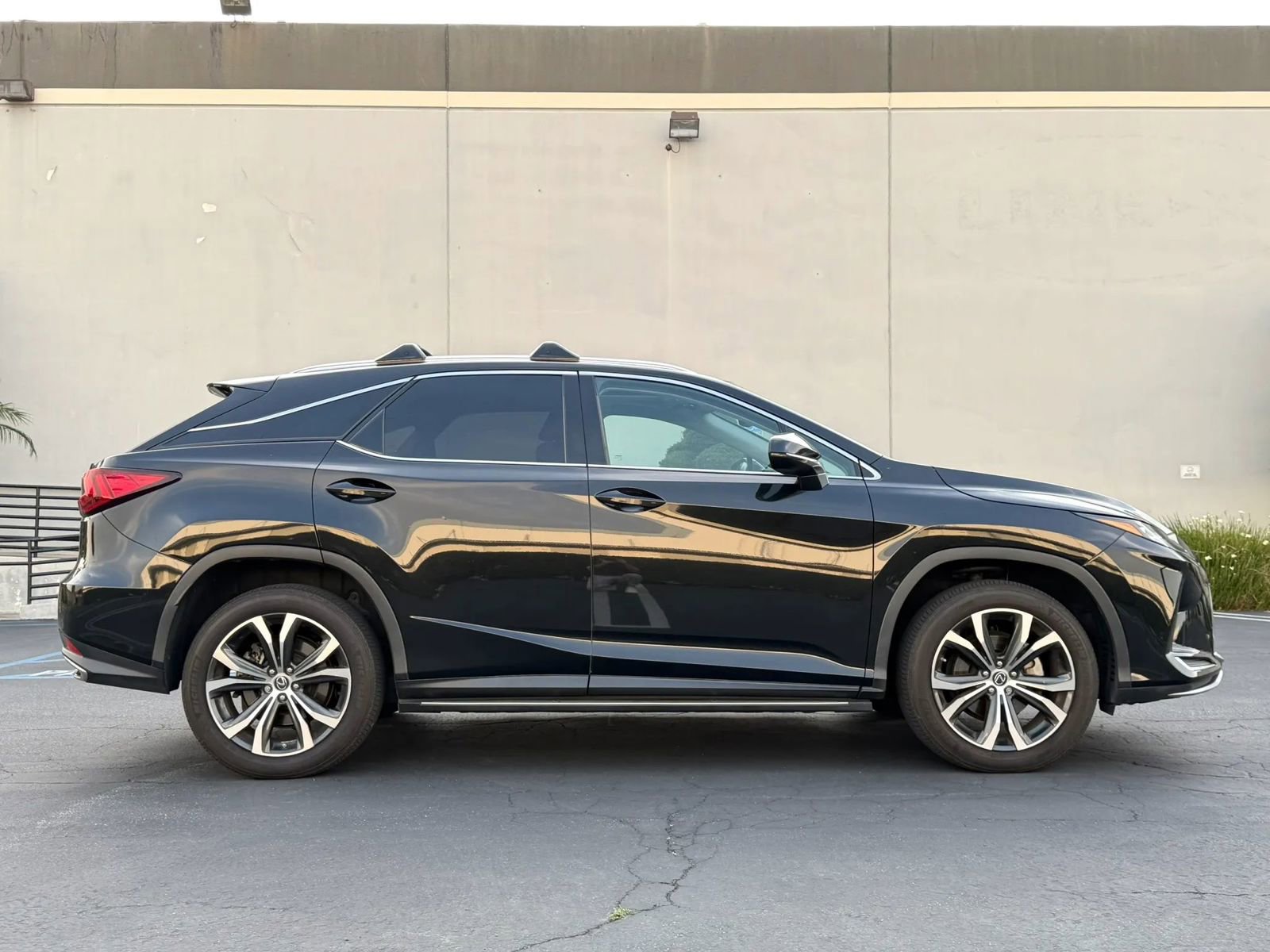 Used 2020 Lexus RX 350 FWD w/ Premium Package image 3