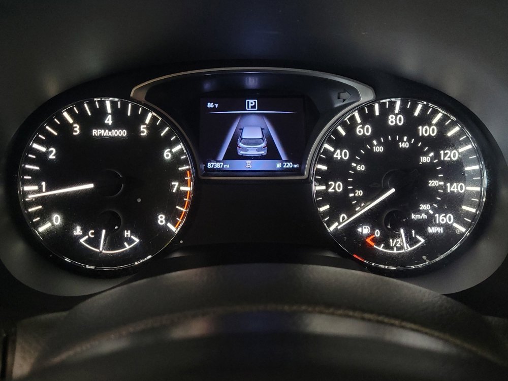 Used 2020 Nissan Pathfinder S image 23