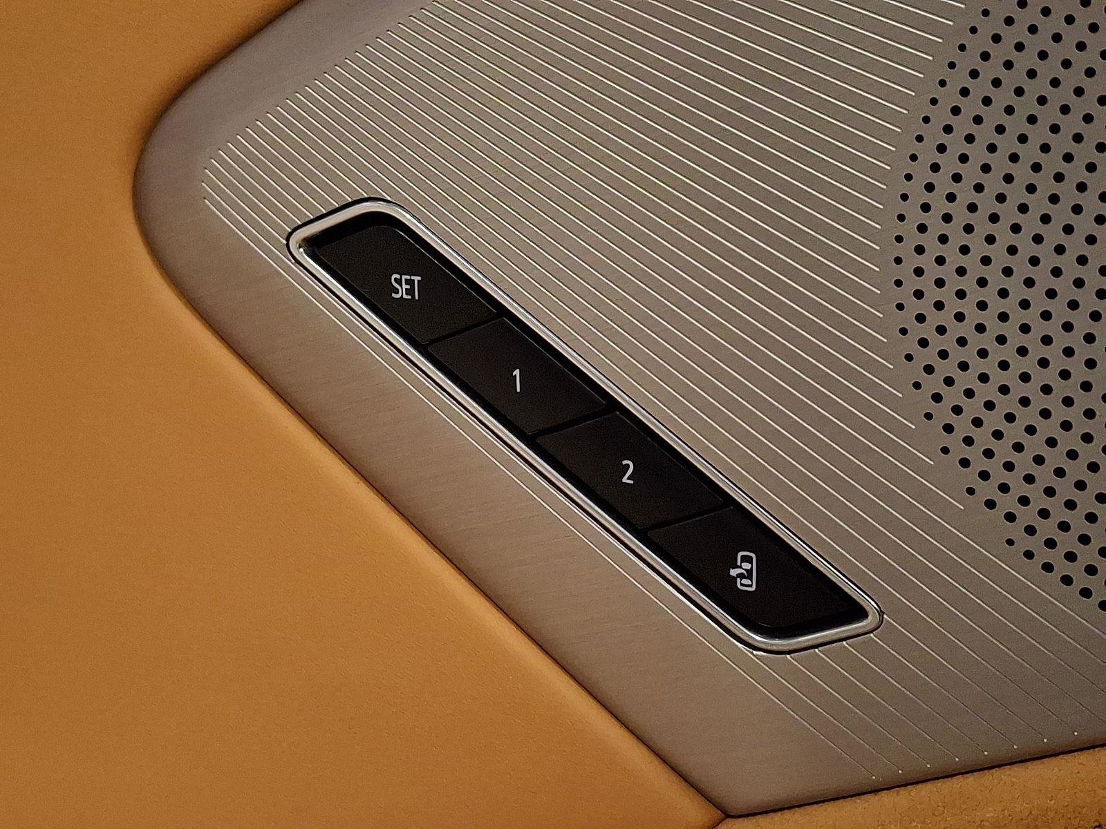 Used 2020 Chevrolet Corvette Stingray Premium Cpe w/ 3LT Preferred Equipment Group image 18