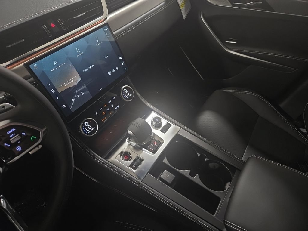 New 2026 Jaguar F-PACE R-Dynamic S AWD/4WD image 5