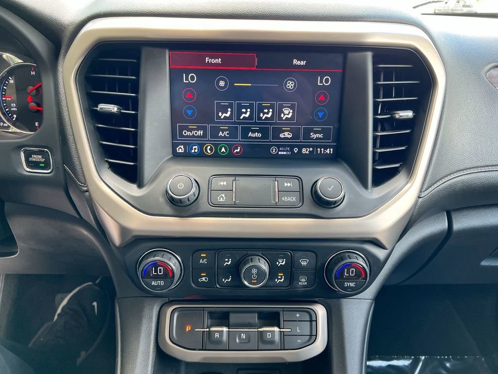 Used 2021 GMC Acadia Denali w/ Denali Technology Package FWD image 17