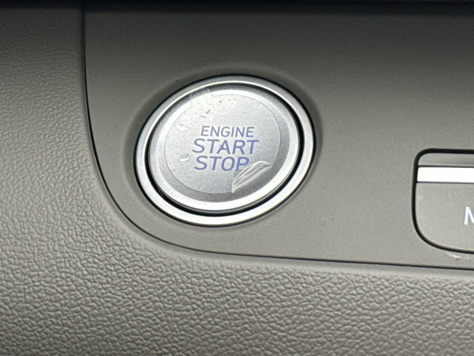 Certified 2025 Hyundai Elantra SEL image 34