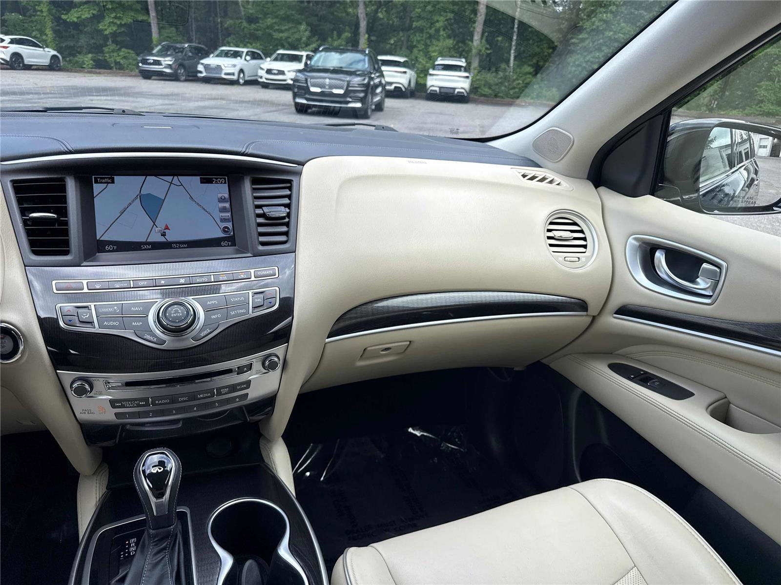 Used 2017 INFINITI QX60 Luxe w/ Premium Plus Package AWD/4WD image 15