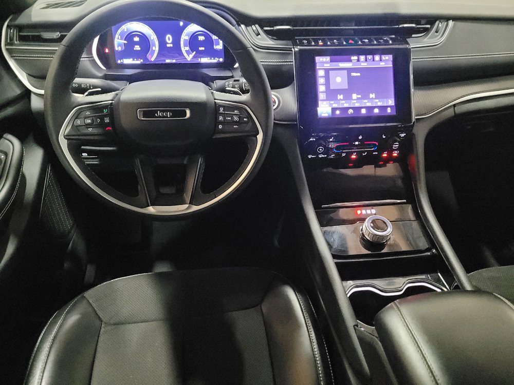 Used 2023 Jeep Grand Cherokee Altitude AWD/4WD image 22