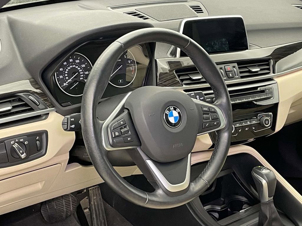 Used 2018 BMW X1 xDrive28i w/ Convenience Package image 4